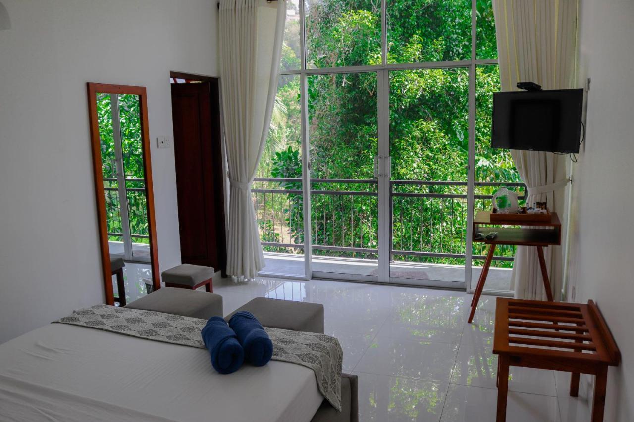 Hill Country Villa Канди Екстериор снимка