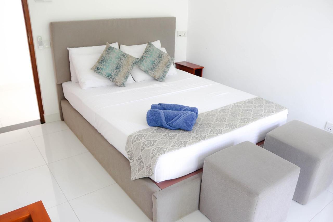 Hill Country Villa Канди Екстериор снимка