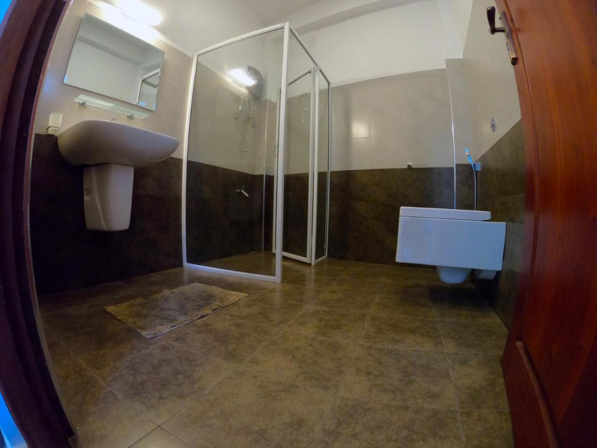 Hill Country Villa Канди Екстериор снимка
