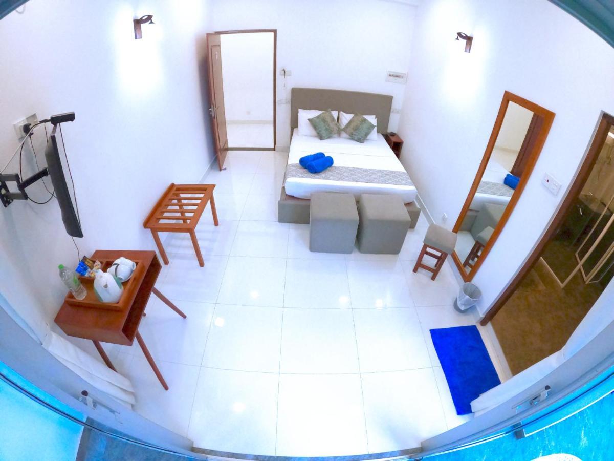 Hill Country Villa Канди Екстериор снимка