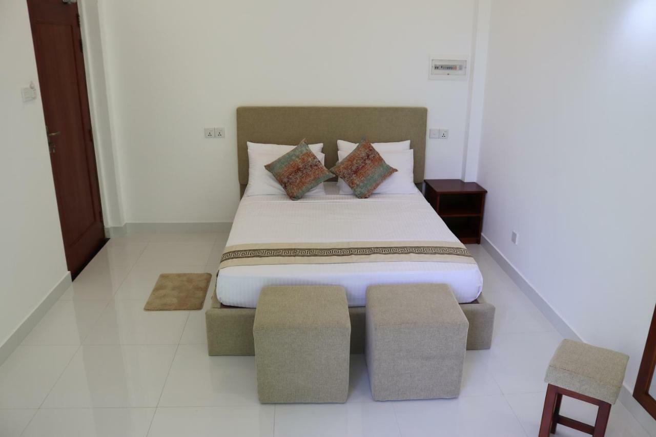 Hill Country Villa Канди Екстериор снимка